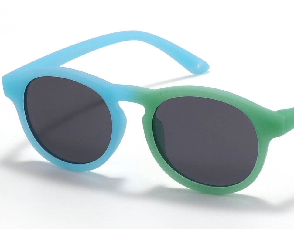 Kids flexi colour changing sunglasses